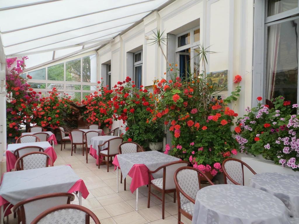 Hotel L'Ecrin Honfleur Exterior photo